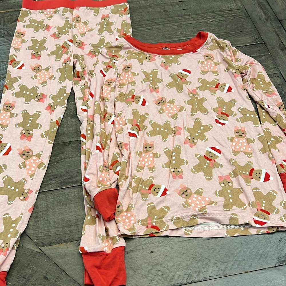 Gingerbread little sleepies size 5/6